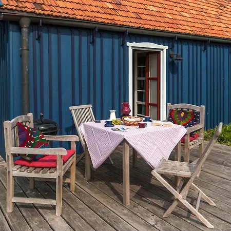 Pommernhaus Charmantes Colonistenhaus, Kamin, Ruderboot Feriehus Vorsee